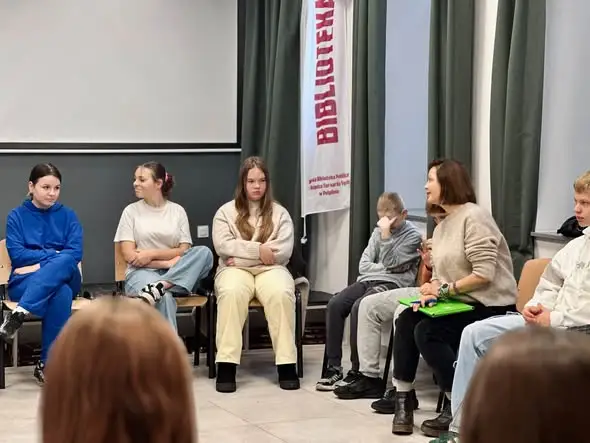 Poranki filozoficzne w Pelplinie: uczniowie uczą się krytycznego myślenia